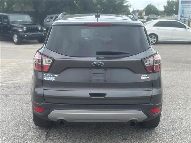 $13990 : 2018 FORD ESCAPE image 5