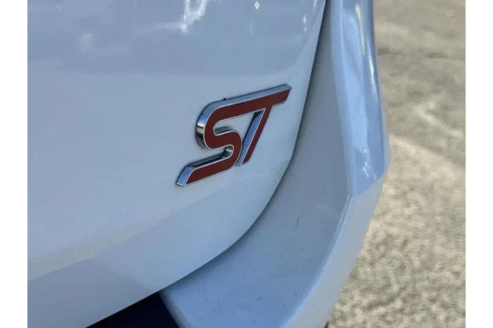 $25900 : Ford Explorer 2021 AWD ST 4d image 10