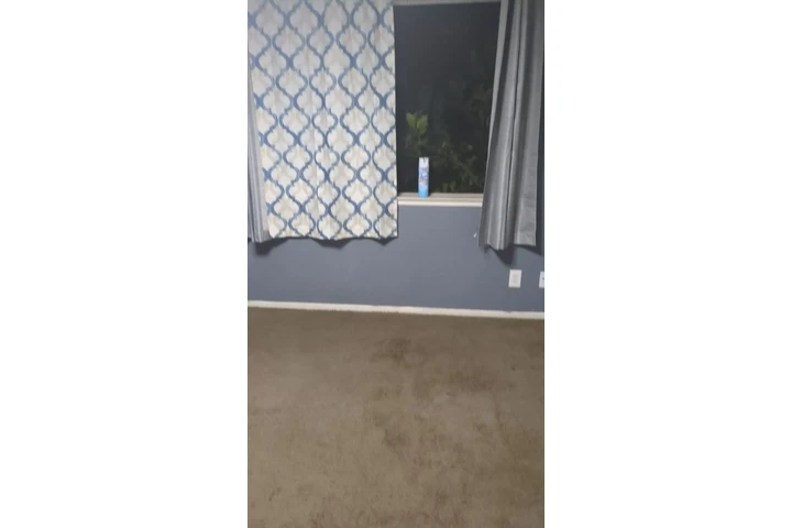 $850 : Cuarto en renta image 1