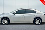 $6896 : 2013 Maxima 3.5 S thumbnail