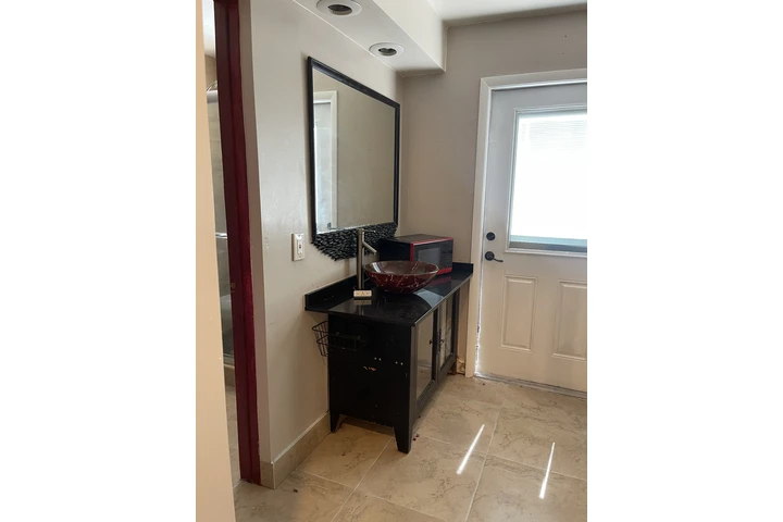 $1200 : Rentó EFICIENCY image 4