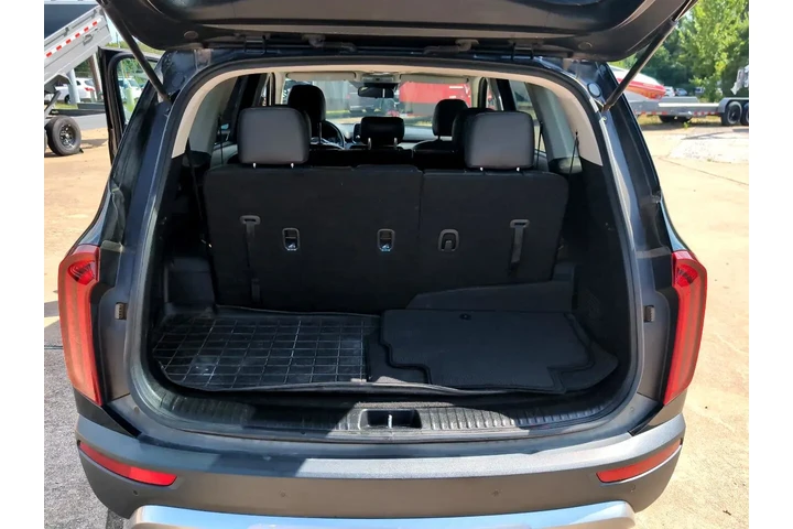 $21495 : 2020 Telluride image 10