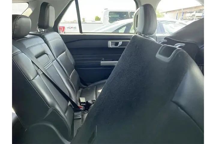 $29999 : Ford Explorer 2023 AWD XLT 4 image 6