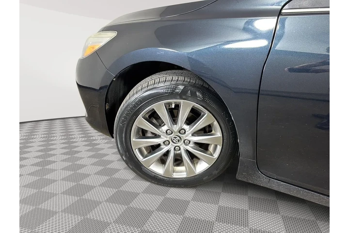 $12592 : 2015 Camry XLE image 5