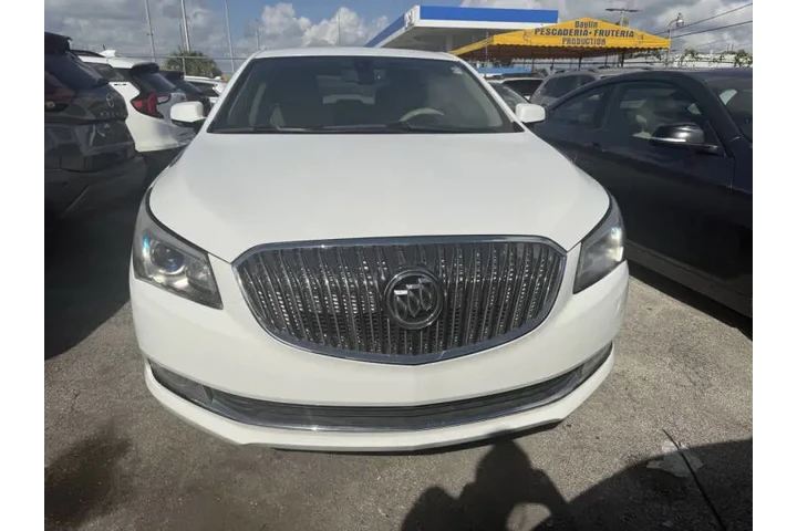 $5900 : 2015 LaCrosse Leather image 3