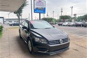 $15900 : 2018 Passat 2.0T S thumbnail