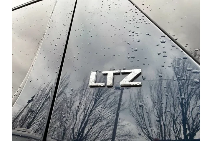 $12995 : 2007 Suburban LT image 8