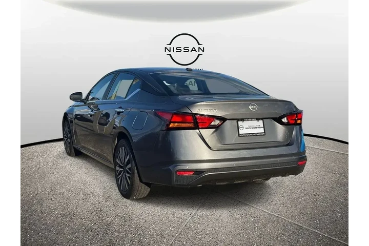 $19995 : Nissan Altima 2025 2.5 SV 4d image 7