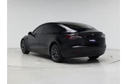 $26998 : Tesla Model 3 2023 4dr Sedan thumbnail