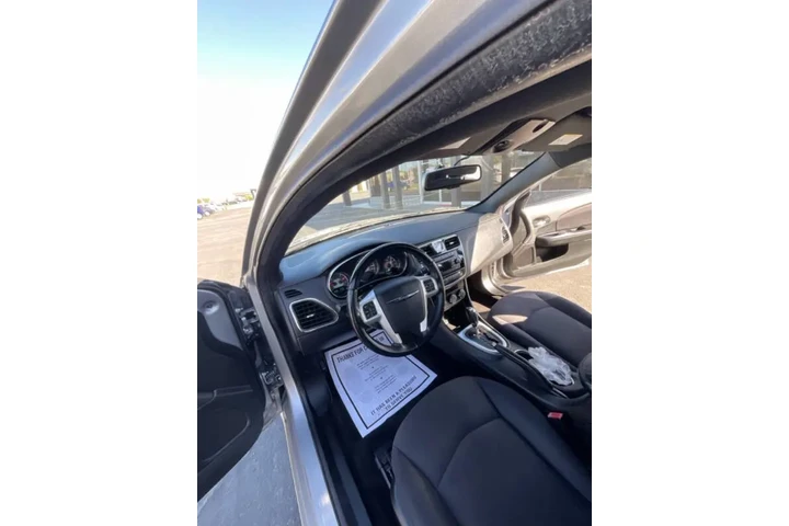 2014 200 Touring image 7