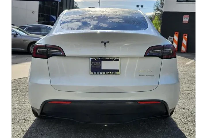 $31993 : Tesla Model Y 2023 AWD Long image 6