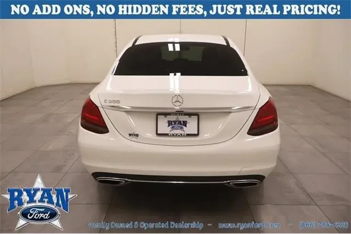 Mercedes-Benz C-Class 2021 C image 3