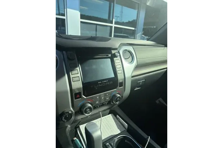 $29720 : Toyota Tundra 2018 4x4 Limit image 10