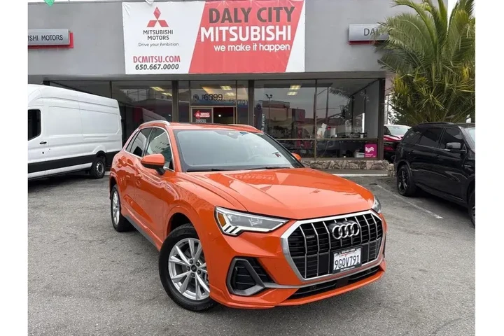 $24988 : Audi Q3 2023 AWD quattro S l image 1