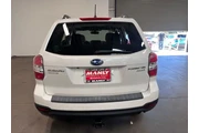 $14940 : Subaru Forester 2015 AWD 2.5 thumbnail