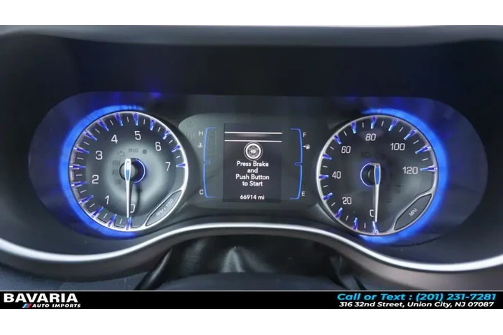 $13995 : 2018 Pacifica Touring L FWD image 10