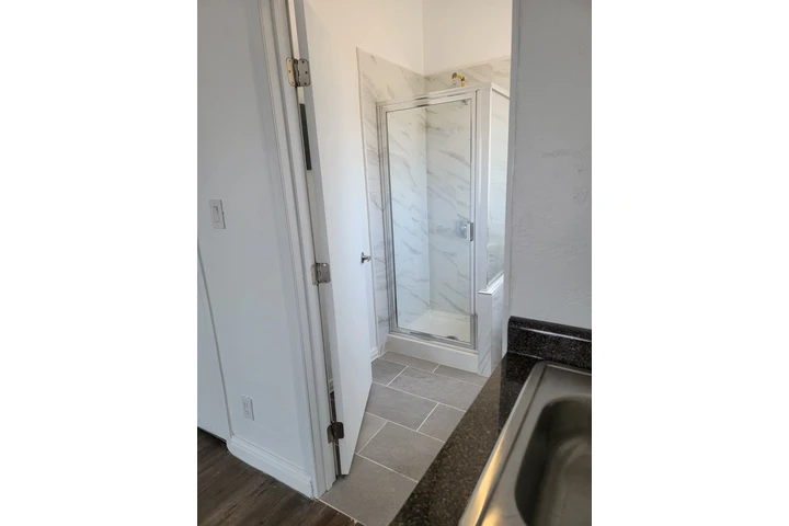 $1650 : RENTO DEPARTAMENTO BARATO image 2