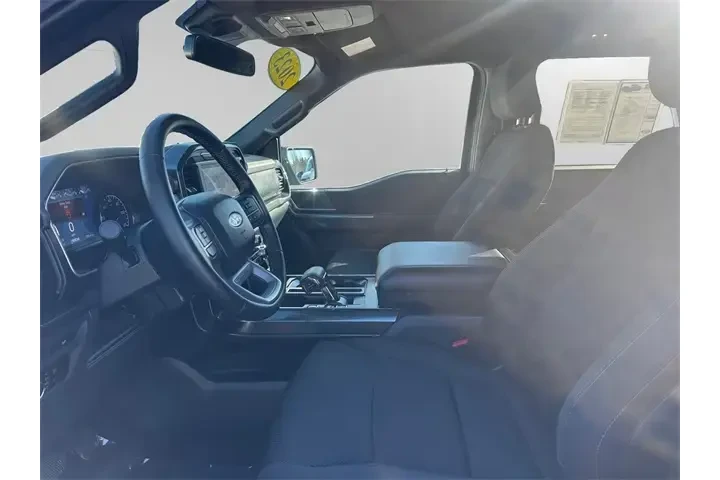 $39983 : Ford F-150 2023 4x4 XLT 4dr image 9