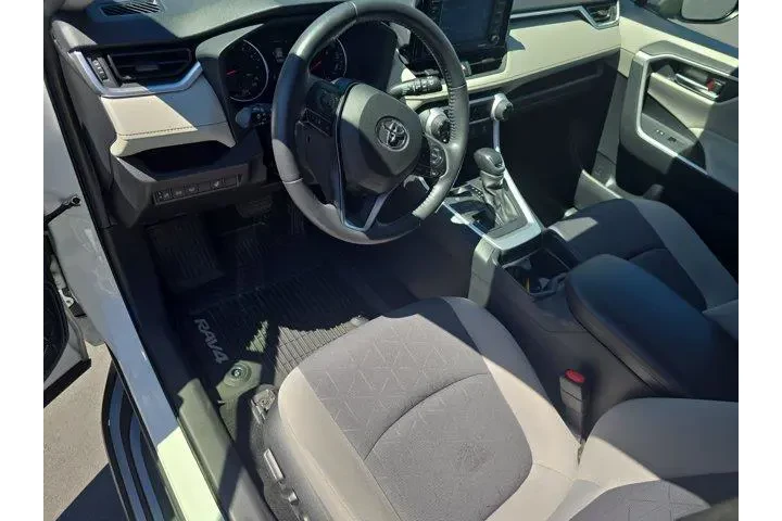 $25995 : Toyota RAV4 2020 AWD XLE 4dr image 7
