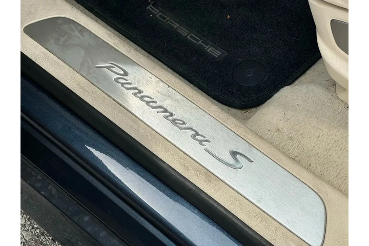 2011 PORSCHE PANAMERA S SEDAN image 3