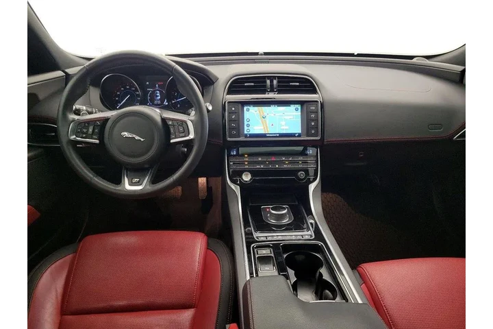 $18998 : Jaguar XE 2018 AWD 25t R-Spo image 9