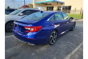 $19491 : Honda Accord 2018 Sport 4dr thumbnail