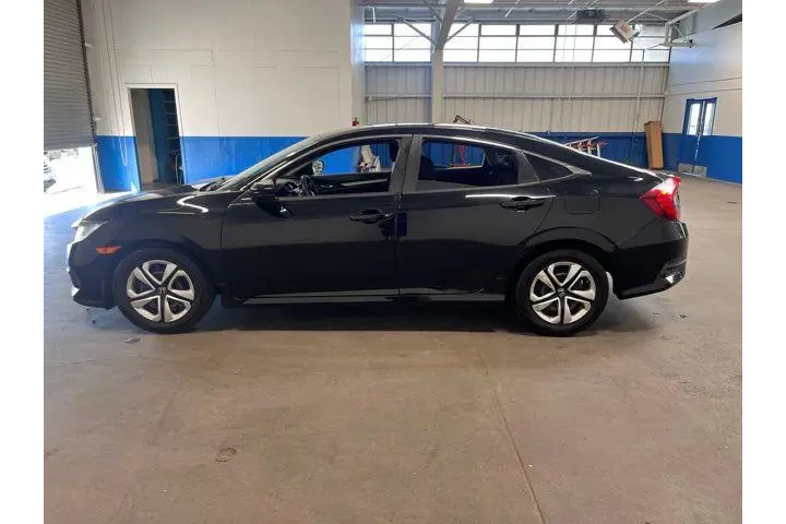 $14510 : Honda Civic 2016 LX 4dr Seda image 6
