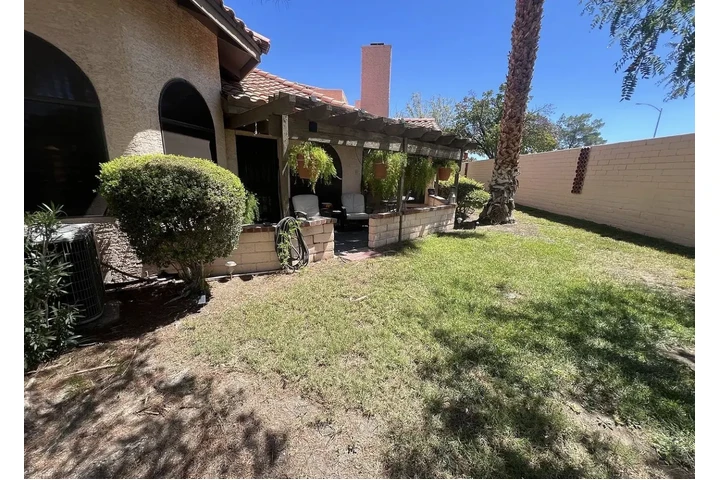 $900 : Lovely modern home for rent image 1