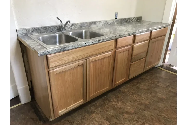 $1700 : Historic House for Rent image 4