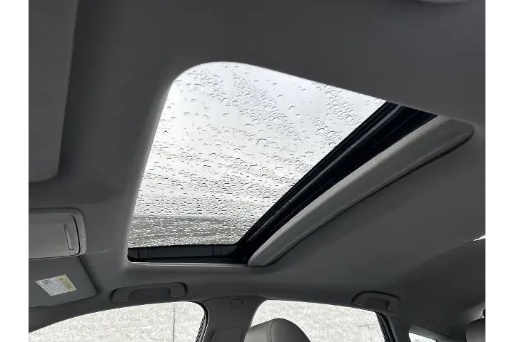 $27958 : Acura Integra 2024 4dr Liftb image 2