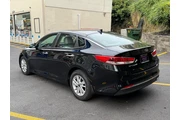 2017 Optima LX en Yonkers
