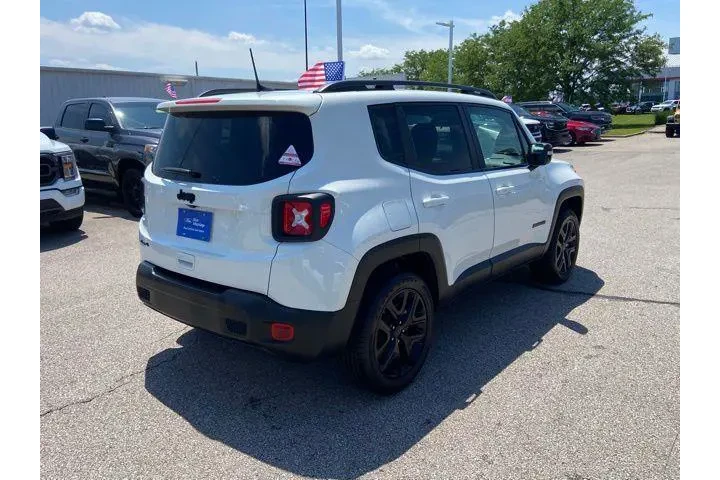 $23085 : Jeep Renegade 2023 4x4 Altit image 6