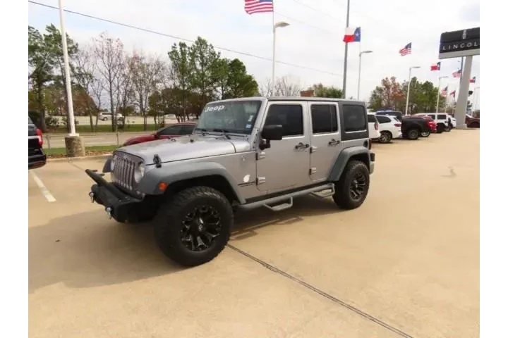 $17911 : Jeep Wrangler Unlimited 2017 image 2