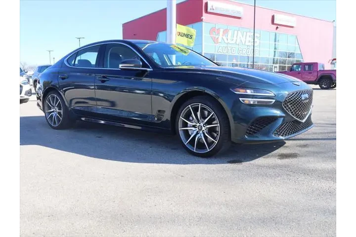 $30577 : Genesis G70 2025 2.5T Standa image 2