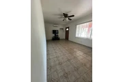 $700 : Beautiful Home...Hialeah, FL thumbnail