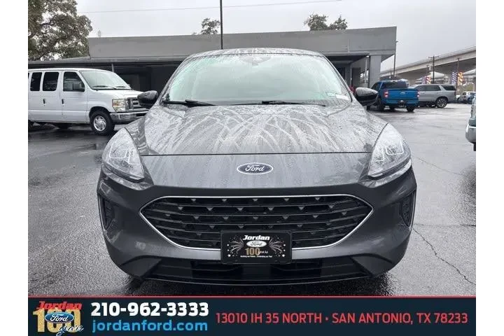 $20849 : Ford Escape 2022 SE 4dr SUV image 2