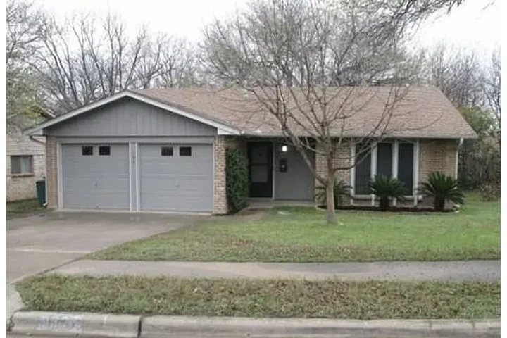 $1320 : HOME FOR RENT IN AUSTIN TX image 3