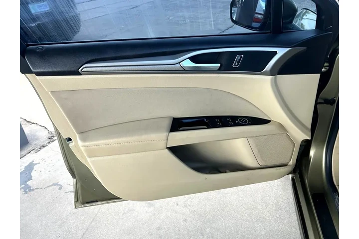 $8950 : 2013 Fusion SE image 10
