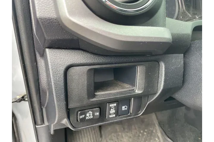 $31992 : Toyota Tacoma 2019 4x4 TRD P image 7