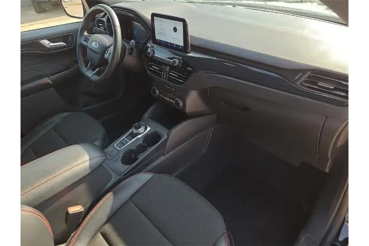 $18993 : Ford Escape 2024 ST-Line 4dr image 10