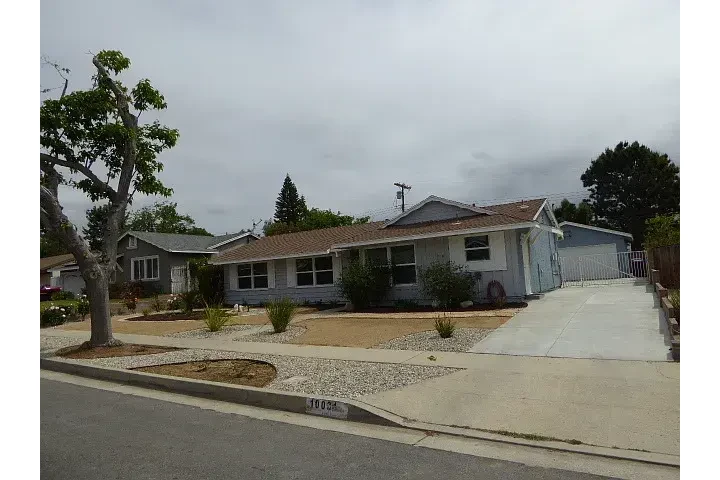 $2500 : 🚦Chatsworth, CA🚥READY ASAP🚦 image 4