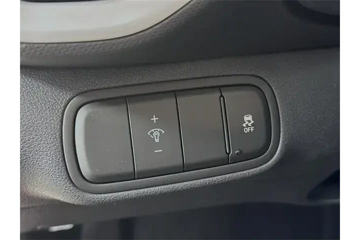 $16200 : Hyundai VENUE 2025 Limited 4 image 9