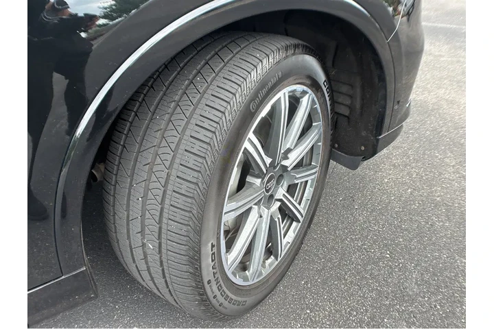 $35000 : 2023 Q7 Premium Plus image 9