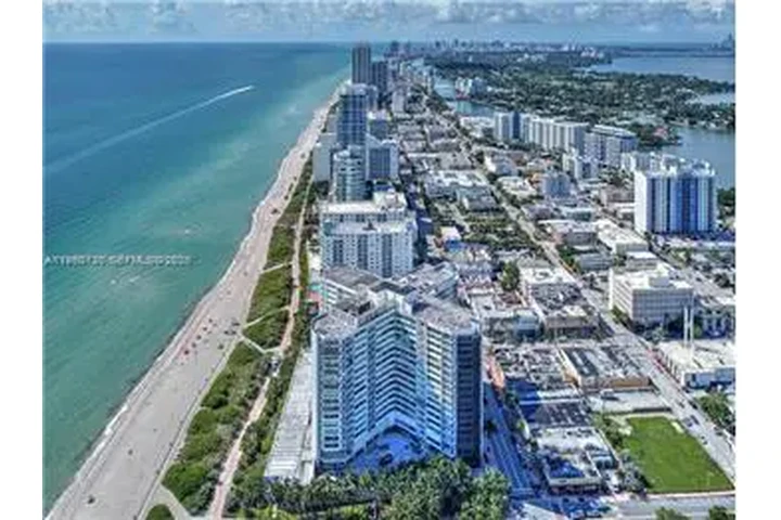 $4500 : Rental property with 2 bedro image 2