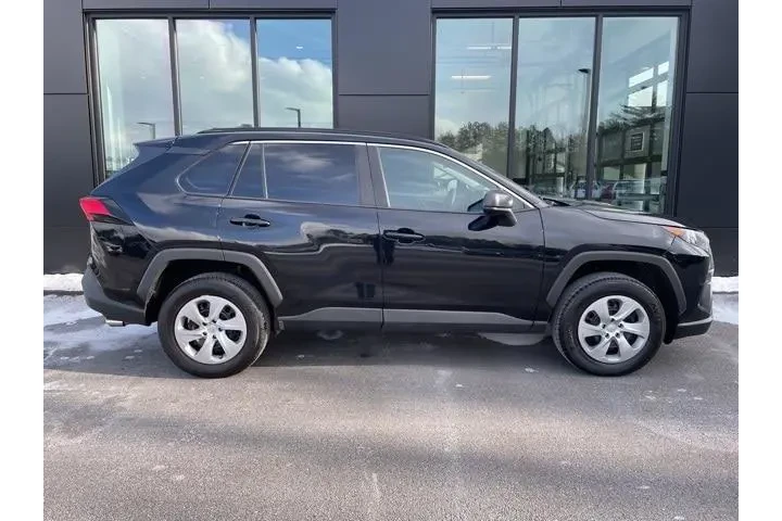 $20300 : Toyota RAV4 2021 AWD LE 4dr image 5