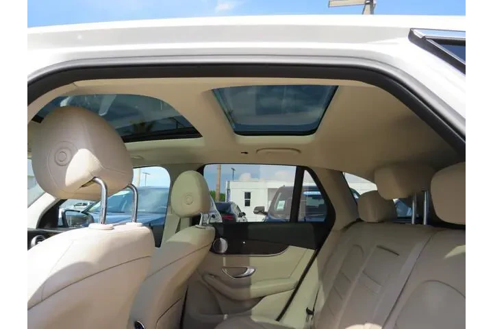 $33491 : Mercedes-Benz GLC 2020 GLC 3 image 9