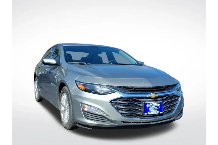 $18607 : Chevrolet Malibu 2024 LT 4dr image 1
