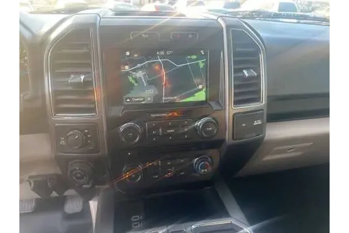 2017 F-150 XLT image 10