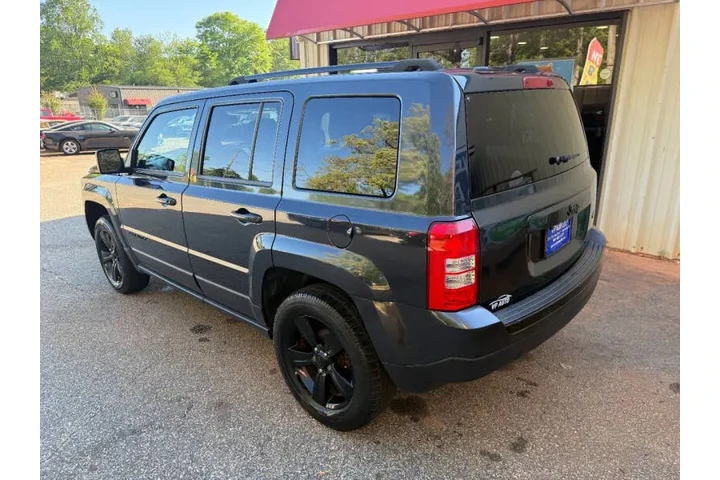 $7999 : 2015 Patriot Altitude Edition image 7