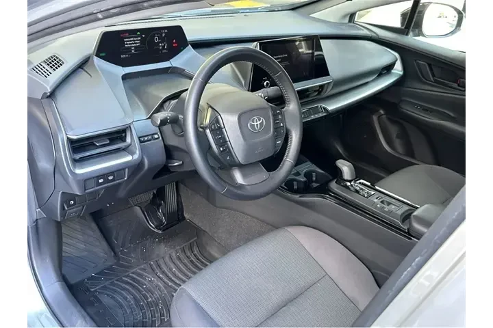 $24000 : Toyota Prius 2023 LE 4dr Hat image 7